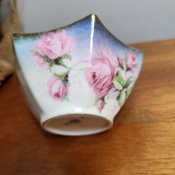 Vintage Silesia Porcelain Umbrella Edge Trinket Dish Bowl with Pink Roses Gilt - Picture 5 of 15